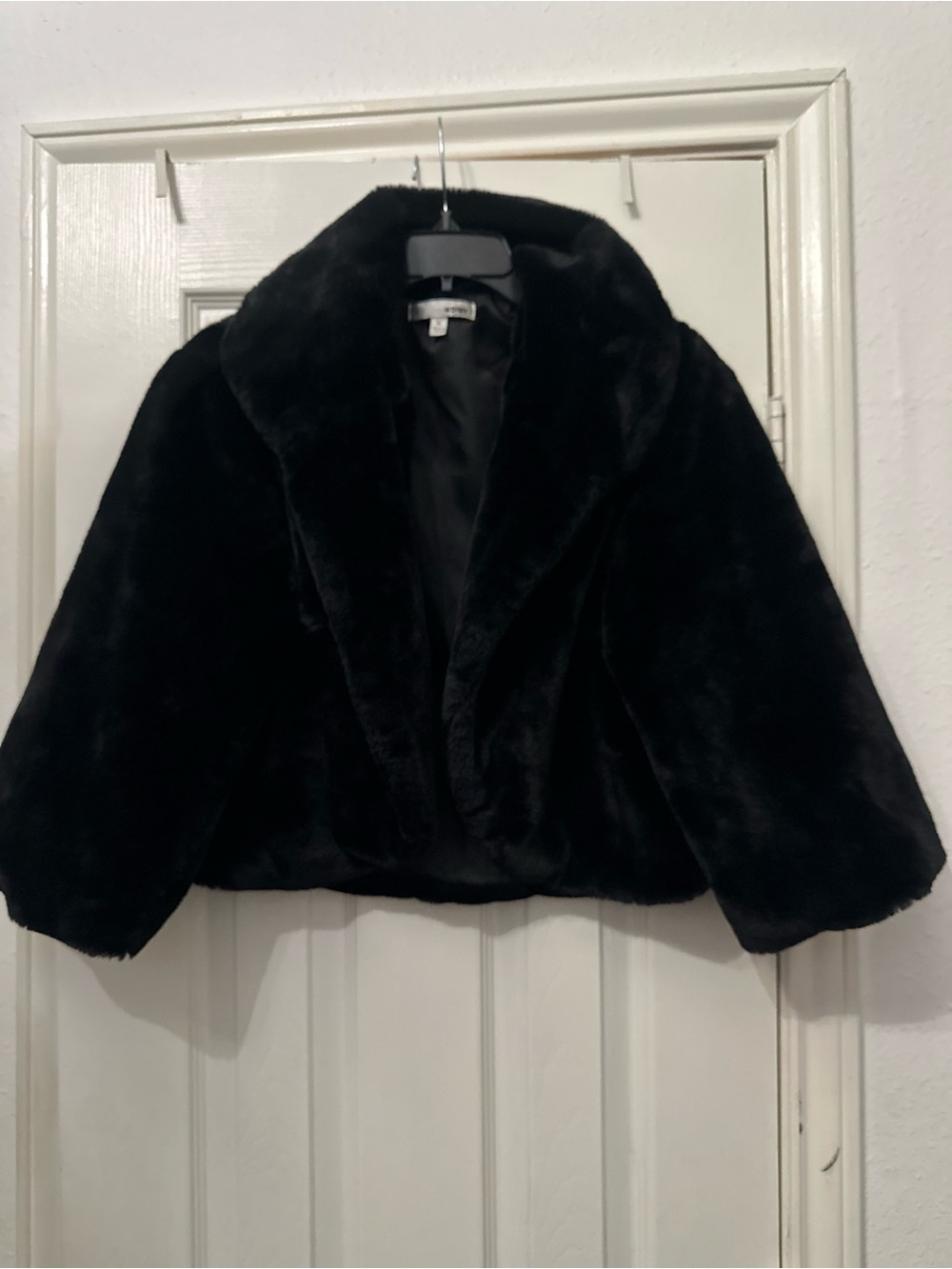 WD-NY Black Faux Fur Cropped Jacket Size XL